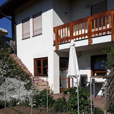 2-zimmer-ferienwohnung Gartenblick